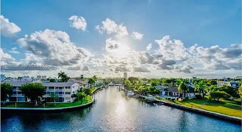 440 Paradise Isle Blvd Photo 1