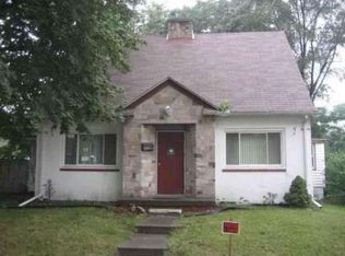 21045 Curie Ave, Warren, MI 48091