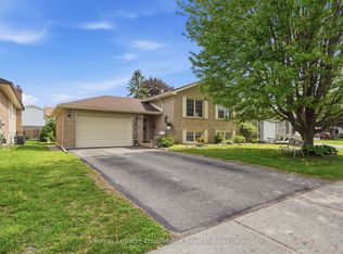 31 Springbrook Cres, Belleville, ON K8P 5B9