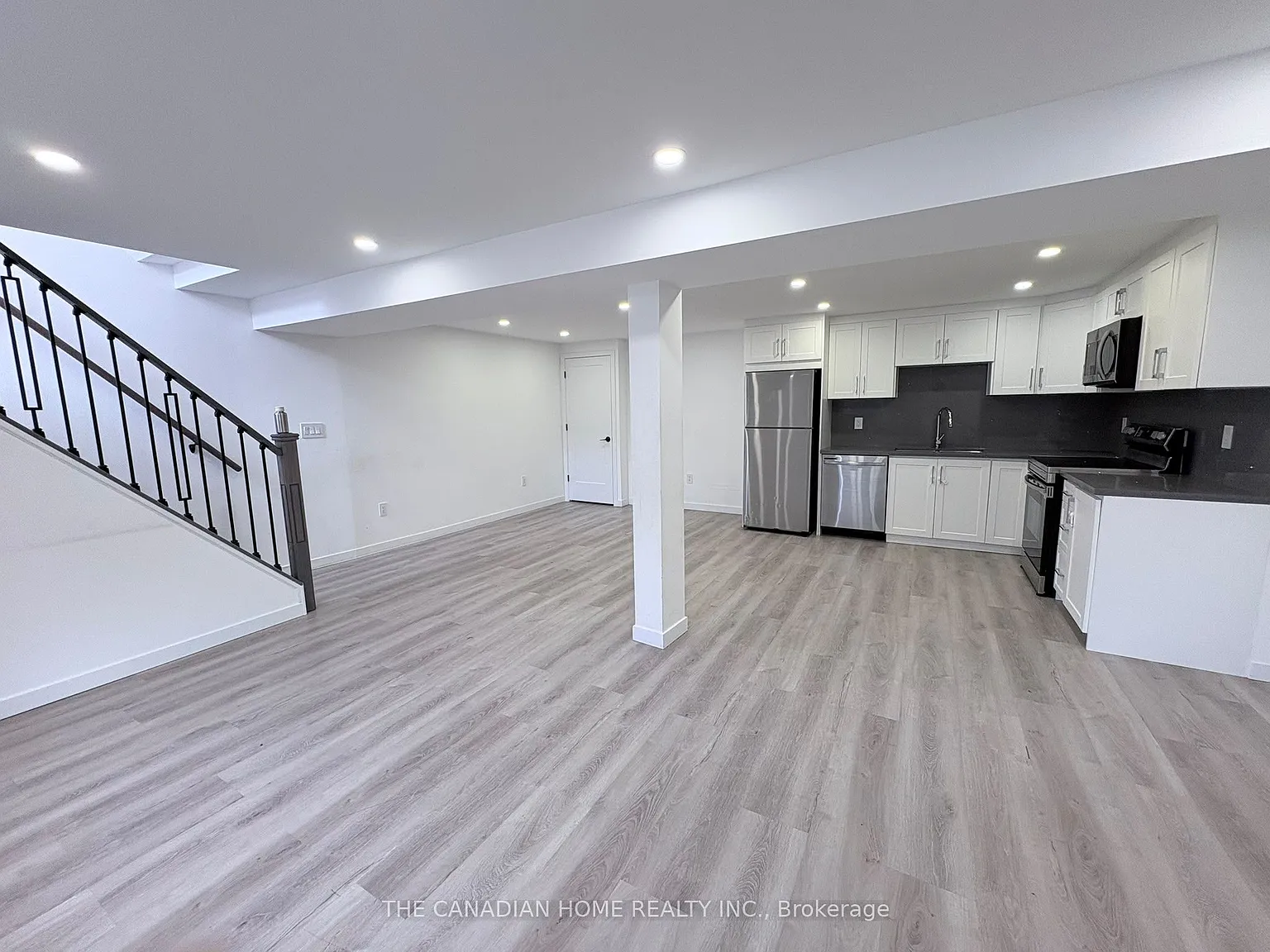 2 bed, $1,900 — Photo 3