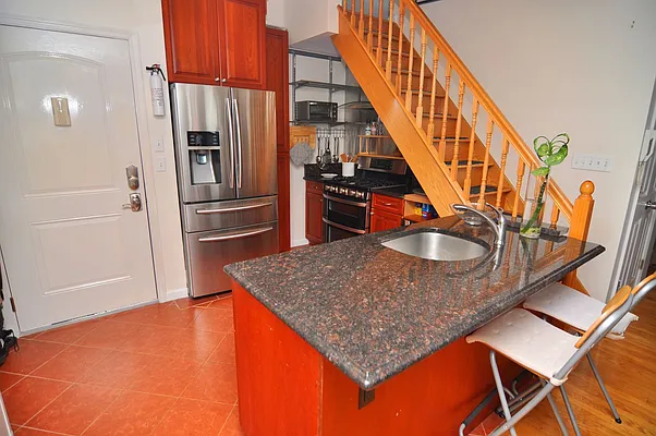 Sold by Momentum Real Estate LLC | media 3