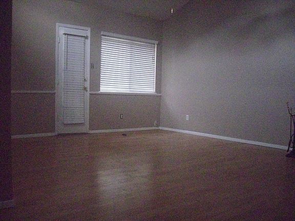 5th image of 11104 La Quinta Pl APT A