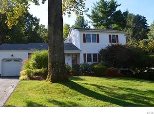 5 Lyncrest Rd, Cortlandt Manor, NY 10567