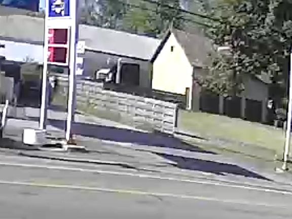 3rd image of 100 W Main St