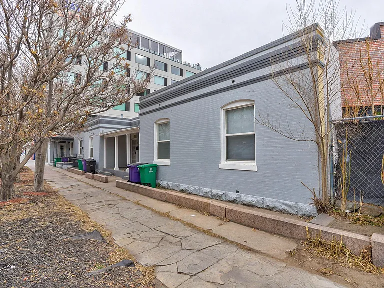 3702 Walnut St — Photo 2