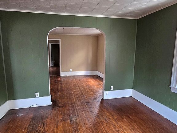 5th image of 274 Champlain St