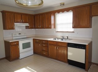 307 10th Avenue Cir N, Greenwood, MO 64034