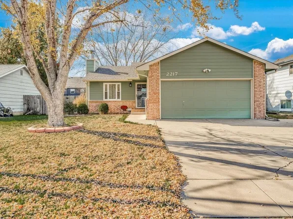 2217 S Fieldcrest St, Wichita, KS 67209