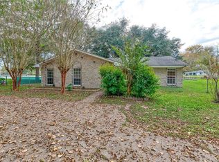 202 E Taylor Lake Cir, Livingston, TX 77351