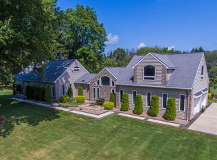 1164 Old Trail Rd, Clarks Summit, PA 18411