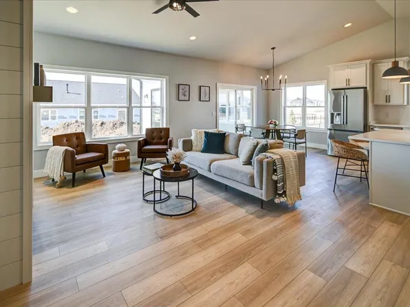 6647 Royal View Drive, Deforest, WI 53532