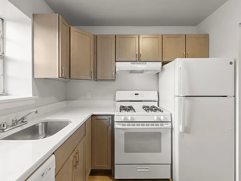 5 Scott Ct #A3 — Photo 4