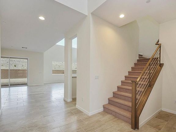 2nd image of 16 Hilltop Crest St