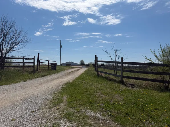 25965 155th St, Leavenworth, KS 66048