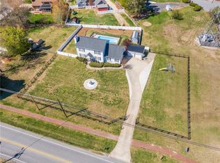 803 Guilford Rd, Jamestown, NC 27282