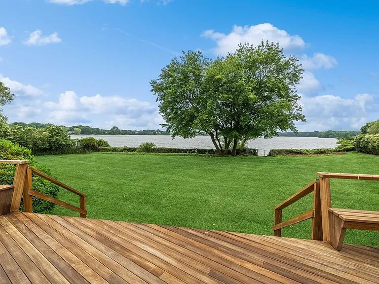 70 Mill Pond Ln — Photo 27