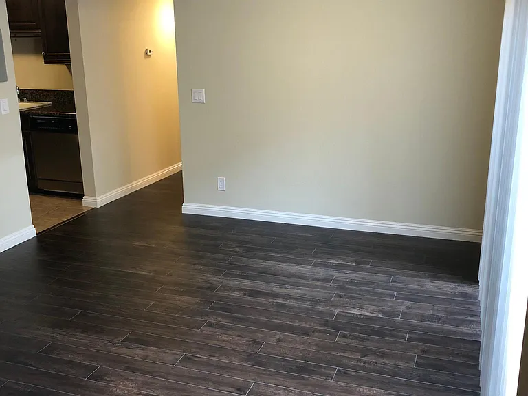 1127 Winchester Ave #4 — Photo 7