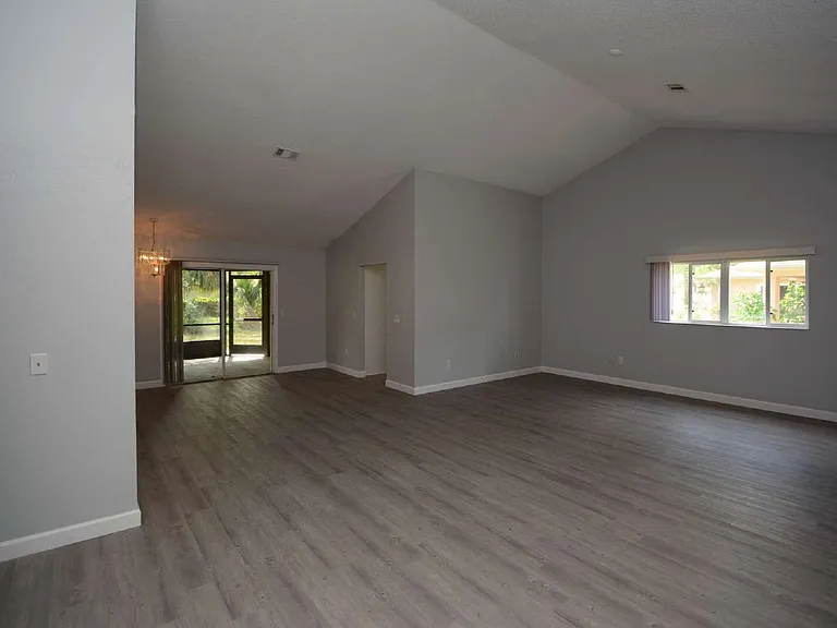 23 Westrock Ln — Photo 7
