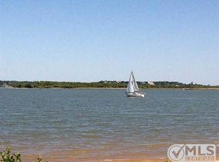 1816 Laguna Bay S, Azle, TX 76020