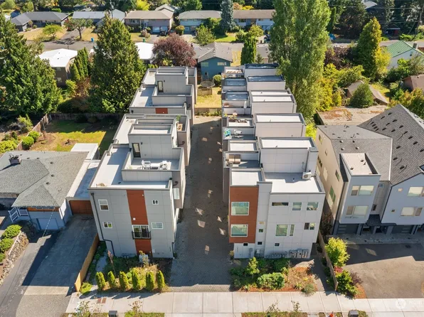 18524 Wallingford Avenue N #C, Shoreline, WA 98133