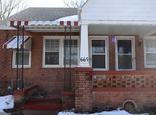 665 S 11th St, Salina, KS 67401