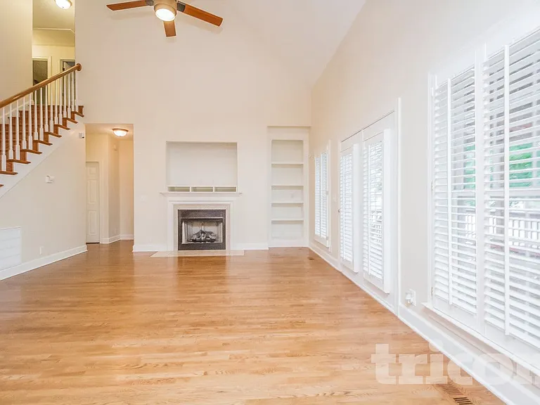 3010 Bonaventure Ct — Photo 2