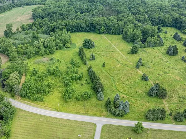 Sweetland Rd #65, Stafford, NY 14143