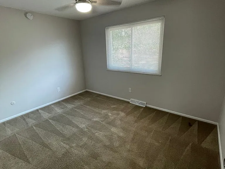 9131 W 90th Pl — Photo 14