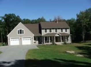5 Golden Ln, Saco, ME 04072