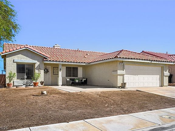 2nd image of 836 Grape Vine Ave