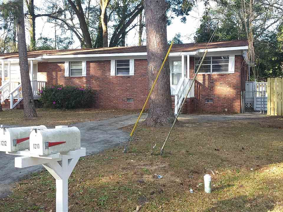 1st image of 1212 Tampa Dr #0