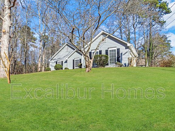 3rd image of 8580 Hidden Creek Cir