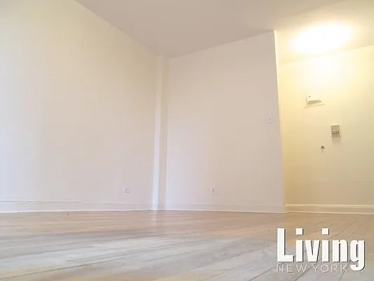 Rented by Living New York | media 21