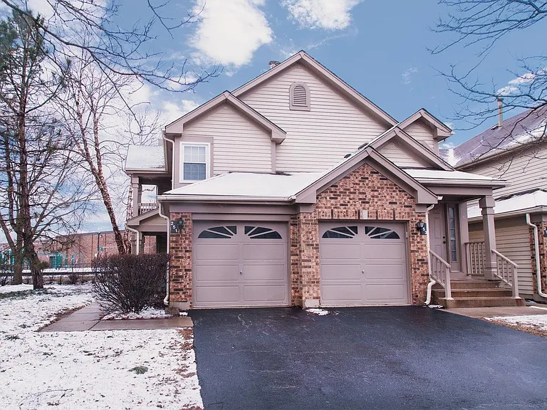 251 Old Oak Ct W — Photo 21