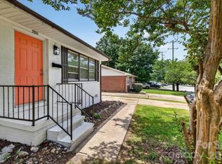 2216 Milton Rd, Charlotte, NC 28215