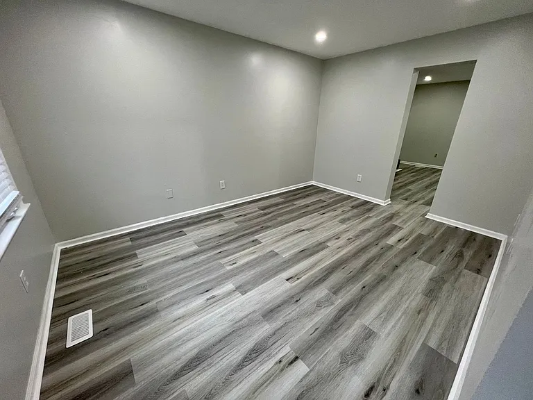 4233 Remo Crescent Rd — Photo 24