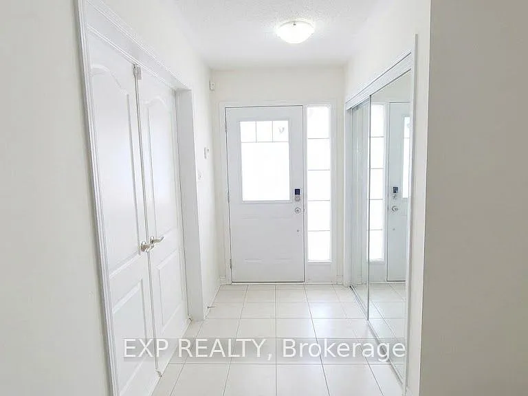 215 Remembrance Rd — Photo 5