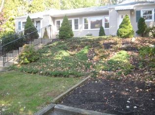522 Vail Rd, Landing, NJ 07850