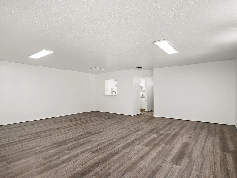 1105 Calle Mesquite — Photo 2