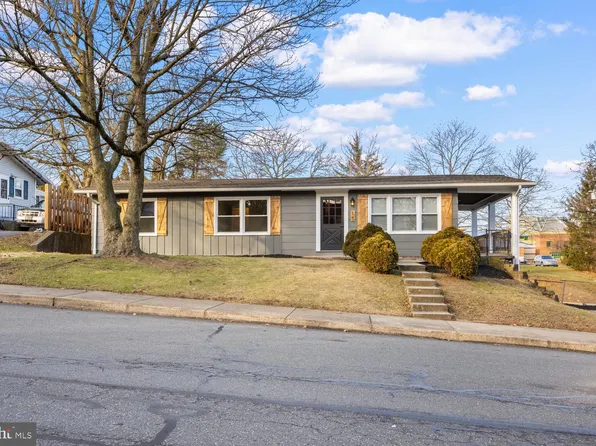 15 Sycamore Rd, Ephrata, PA 17522