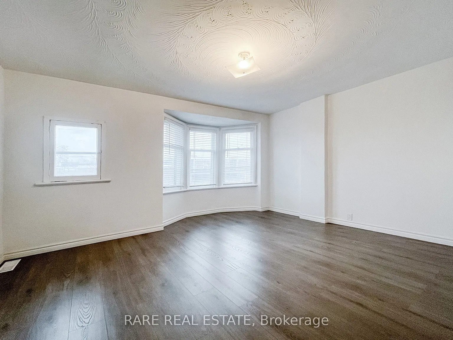 2 bed, $2,350 — Photo 3