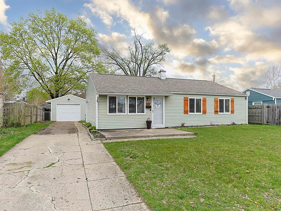 1st image of 627 Manchester Dr
