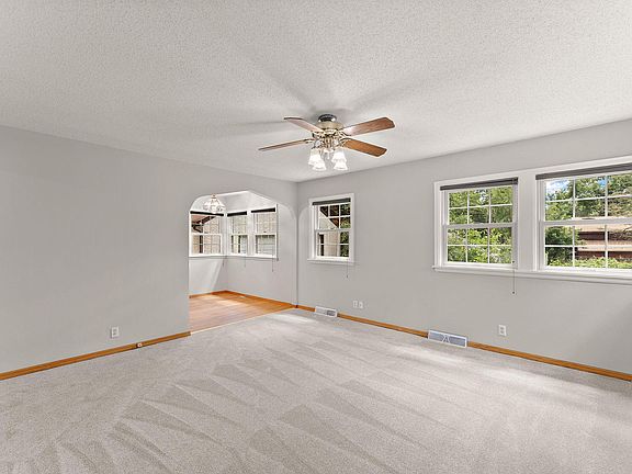4th image of 1500 11th Ave