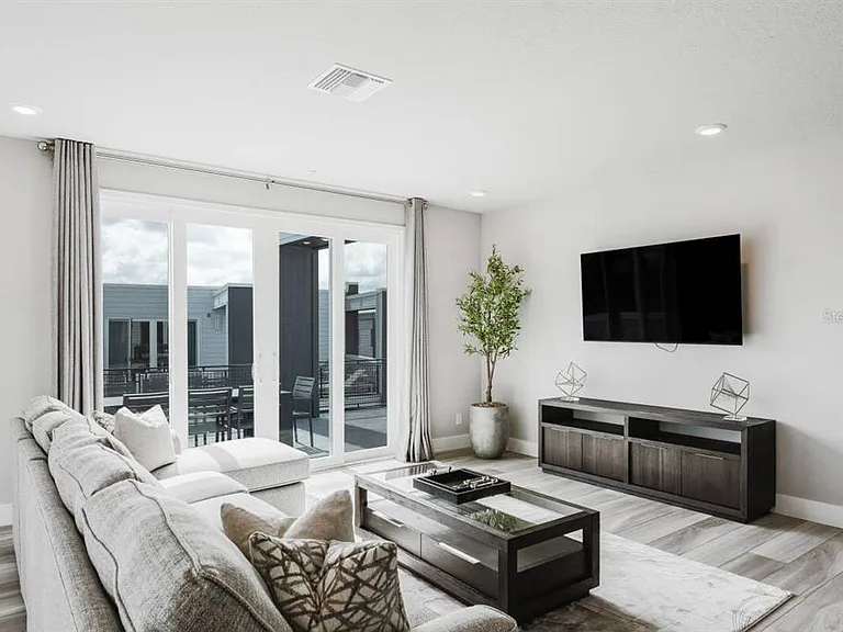 7760 Sandy Ridge Dr #226 — Photo 31
