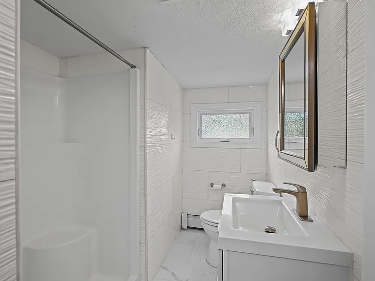 40 Olney Ave — Photo 24