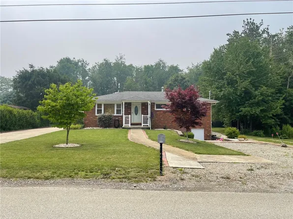113 Heather Dr, Derry, PA 15627
