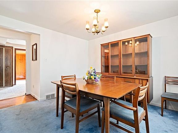 5th image of 6418 Swan Dr