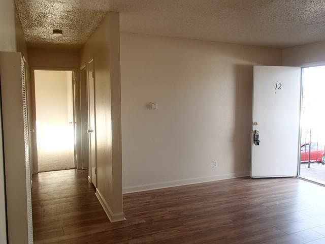 2nd image of 1940 Pennsylvania Ave APT 12