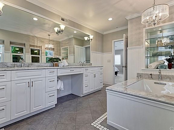 2nd image of 105 Crest Dr