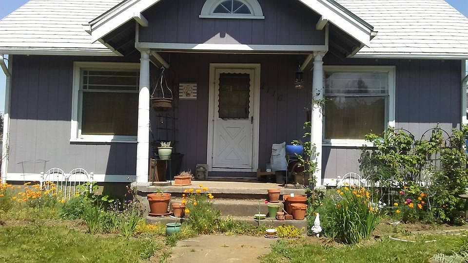 1st image of 2116 E 26th St